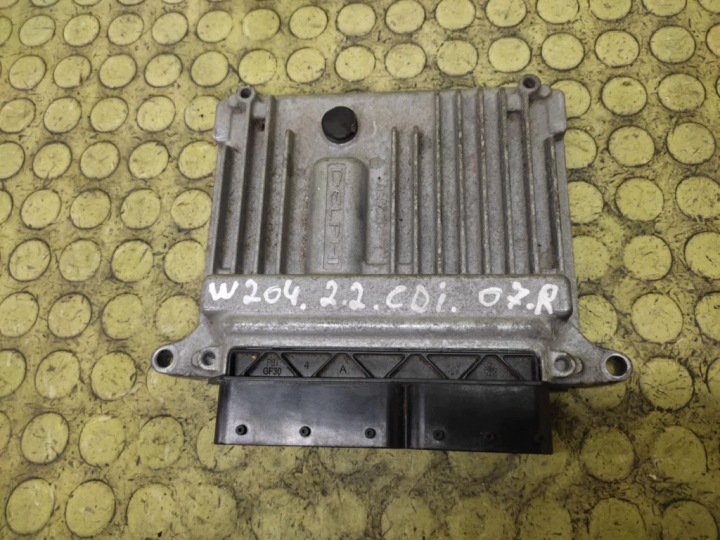 MERCEDES W204 2.2 CDI control unit of the engine A6461504172