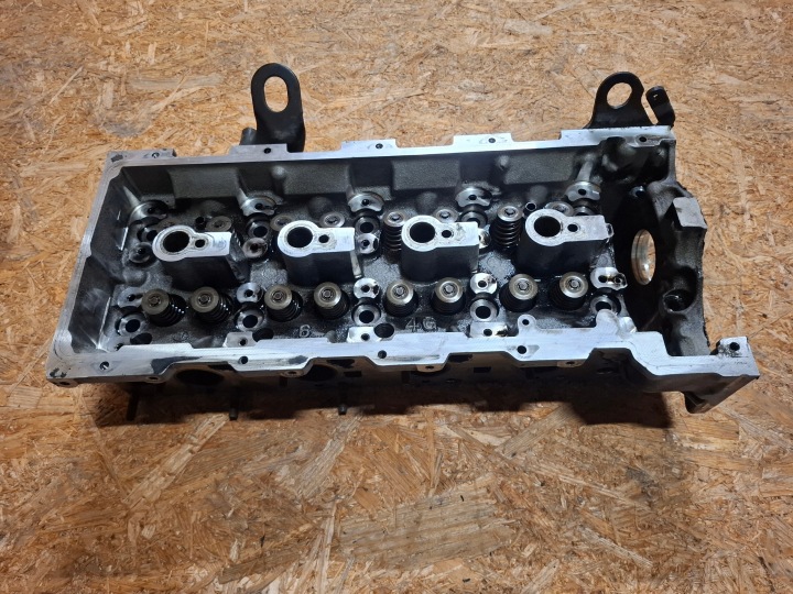 hlava MERCEDES 2,2 CDI A6110105020