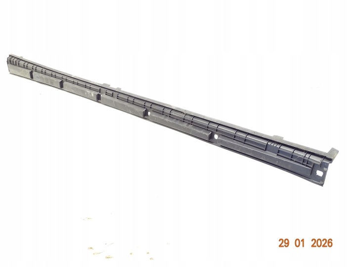 Moulage Jupe Gauche AUDI A3 8V 8V4854535A