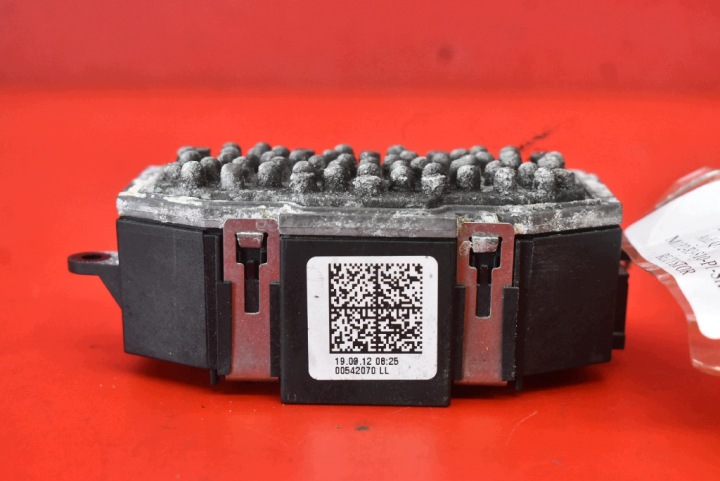 resistor, rheostat, regulator air conditioning devices OPORNIK OPORNICA 8K0820521B AUDI Q5 8R 12-17