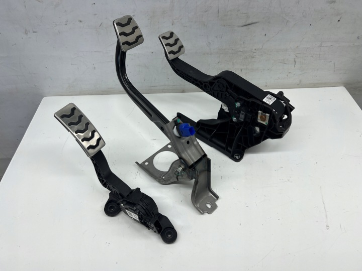 Hyundai Bayon 1.0 T-GDI manual komplet pedalow accelerator pedal of the clutch brakes