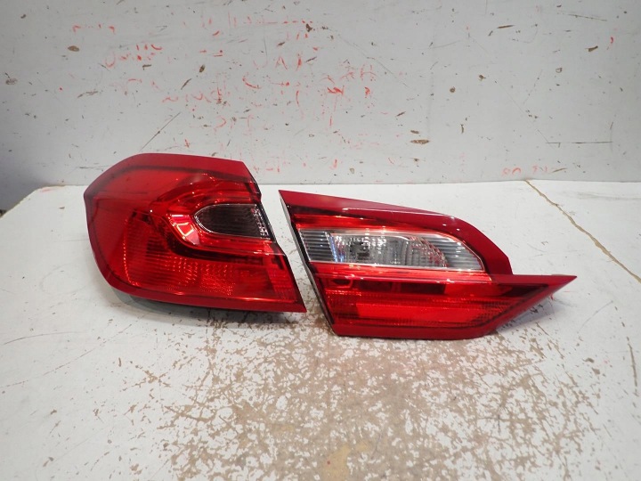 light rear part rear left FORD FIESTA MK8 2017- do of a fender