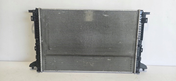 Radiatore motore usato AUDI A4 B9 8W 15