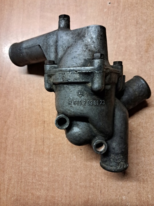 thermostat housing MERCEDES W123 2,0D 6152030173