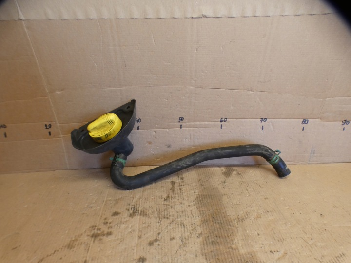 Renault Master III 3 wlew cup oil hose 2.3 dci 8200795333