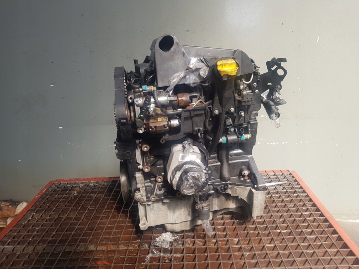 Moteur DIESEL- Garniture moulure montant RENAULT MEGANE 3 1.5 DCI K9K