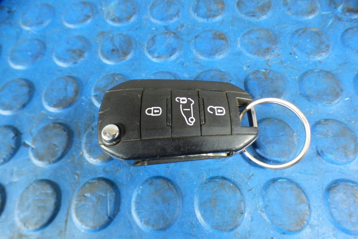 Clé 9809825277 stbdb europa Toyota ProAce City Combo E Partner Rifter