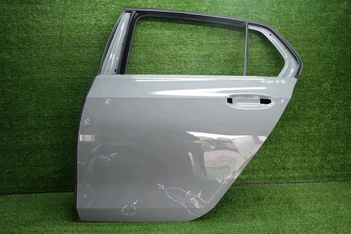 VW GOLF VIII 8 HB dvere ľavé zadné zadok