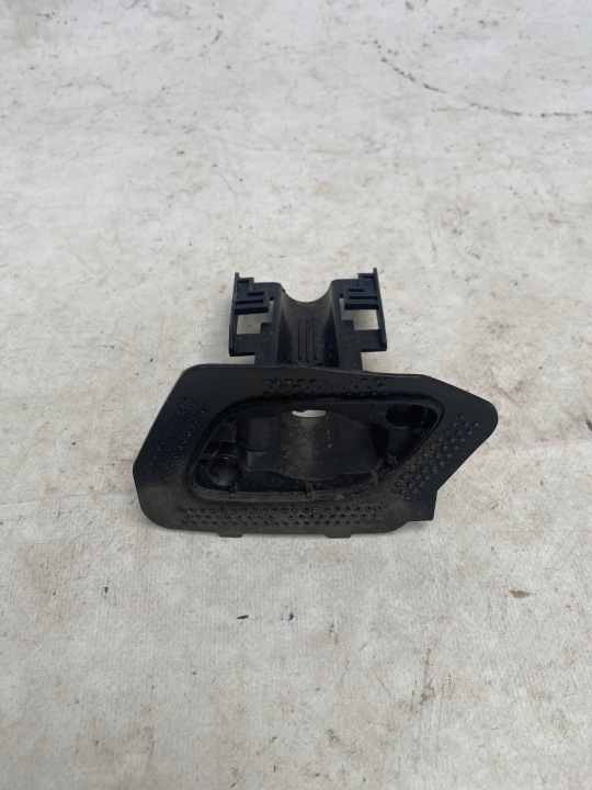VOLVO XC40 17- halter der spritzdüse links