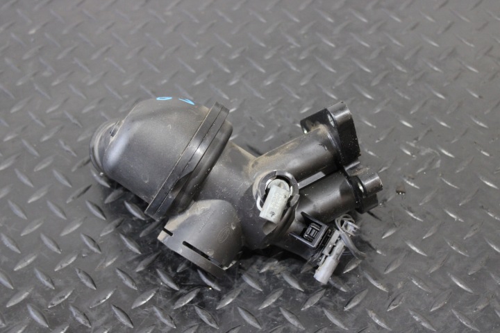 csomag TERMOSTATU JAGUAR F-PACE X761 G4D3-8575-AD
