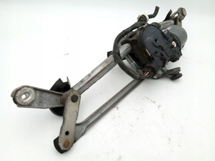 Toyota Avensis III 3 T27 wiper mechanism front 85010-05080-C EU