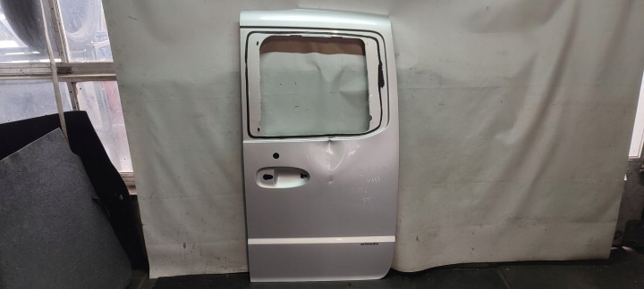 ajtó far hátsó jobb Mercedes W447