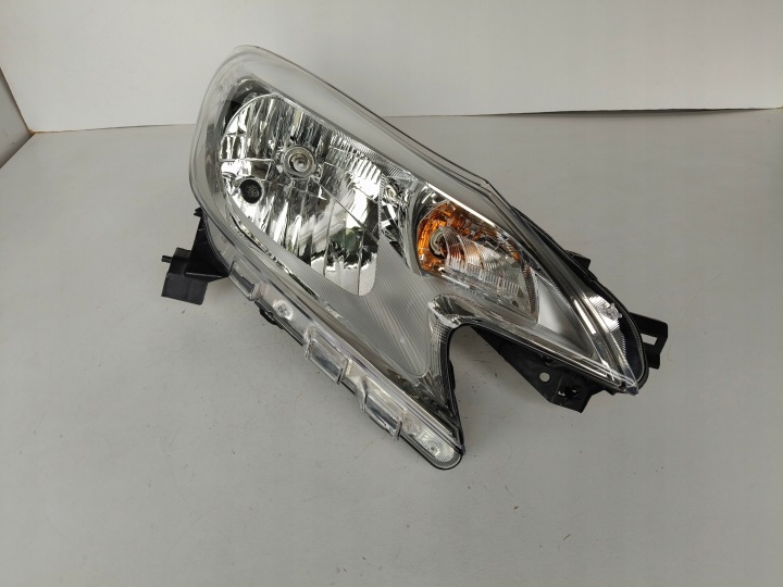Licht rechts REFLEKTOR NISSAN NOTE E12 13