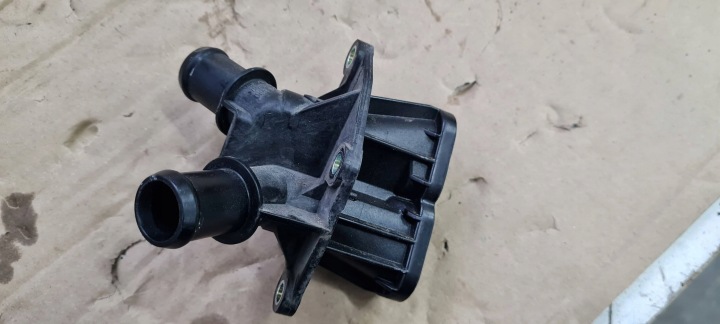A6 C8 4K KROCIEC rohr des Wassers Getriebe 2.0 TFSI 0DK121131A A7 4K