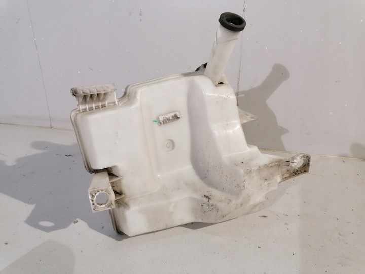 Ford Focus MK3 kombi tank of gas washers