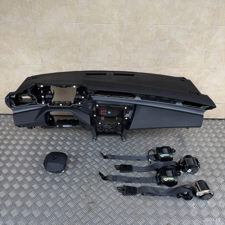 dashboard complete airbag console tension belts cockpit PEUGEOT 308 T10 2022 ROK