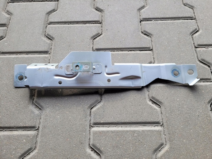 Stütze Halter des Kotflügels vorne links VOLVO S90 II V90