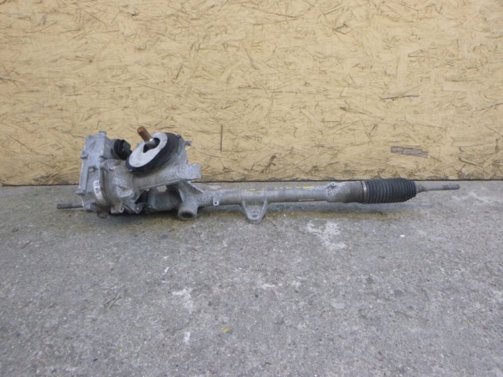 BMW 1 F40 F44 6891575 UK SCATOLA STERZO