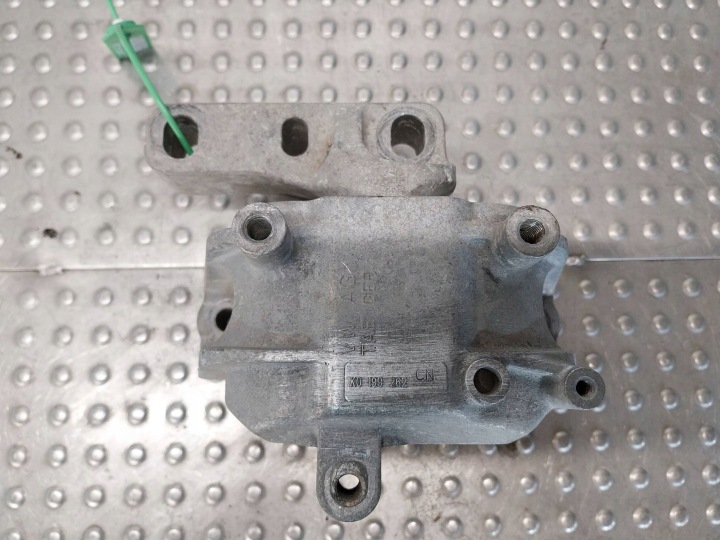 Support Supports fixation montage moteur 1K0199262CN VW TOURAN et YETI GOLF V OCTAVIA II 2.0TDI