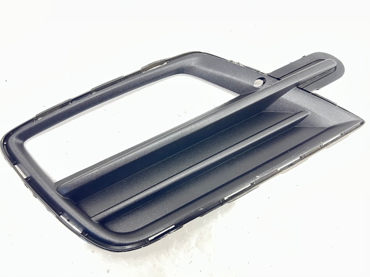 VW CADDY III LIFT 15-20R rács lökhárító maszk bal eleje 2K5853665C