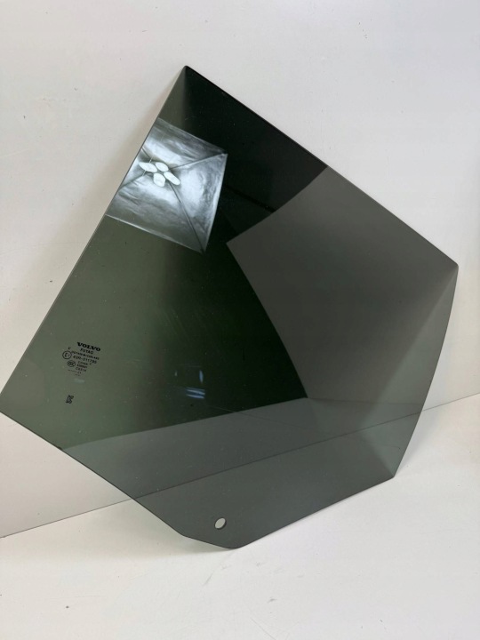Volvo V60 II 2021 FENSTER hinten links