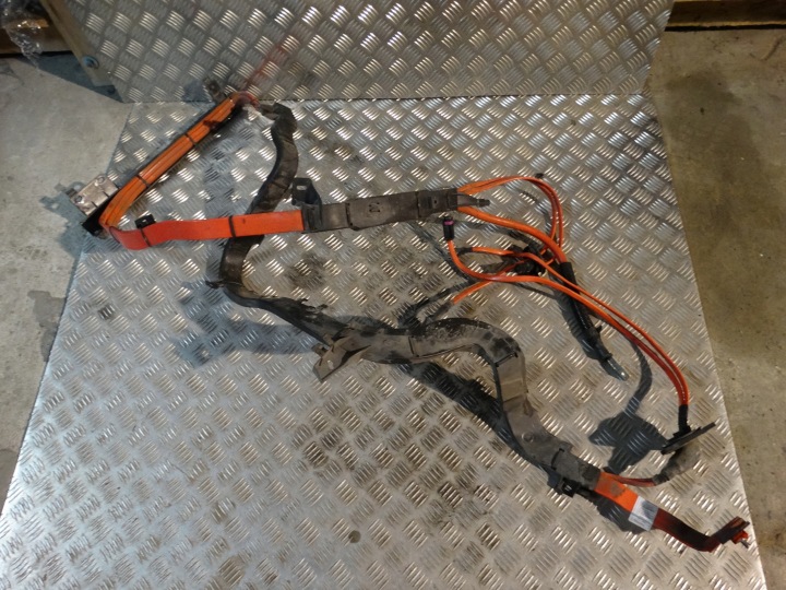 IDEALNY SCHLAUCH ZASILAJACY BMW F10 M5 F06 M6 1
