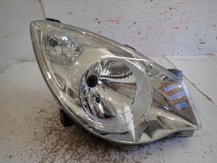 LICHT VORNE VORNE RECHTS OPEL AGILA B II 2008