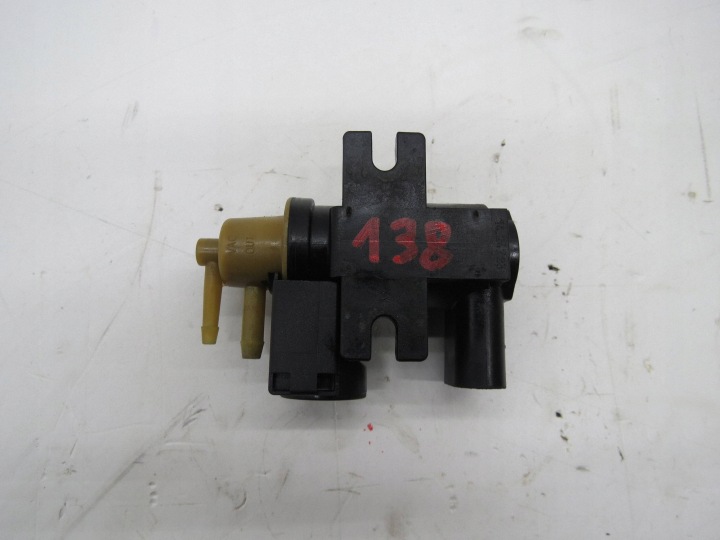 valve vacual of the turbine VOLVO S60 II V60 and 2.4 D5 215KM 31293964