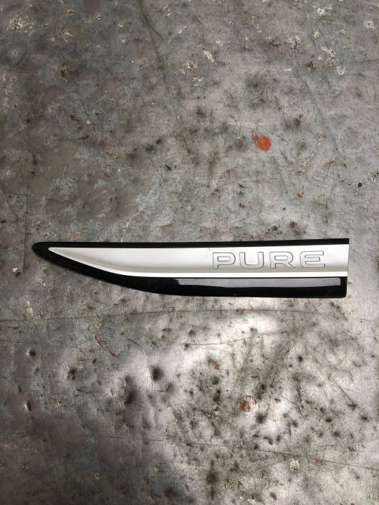 Moulage DEKOR Aile Gauche Avant PURE VW ID4 ID.4 11A853689