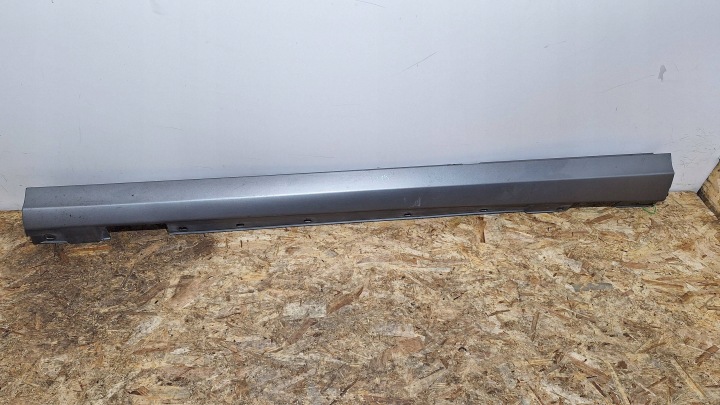 cap threshold moulding threshold left MERCEDES C-KLASA W204 07- A2046900340