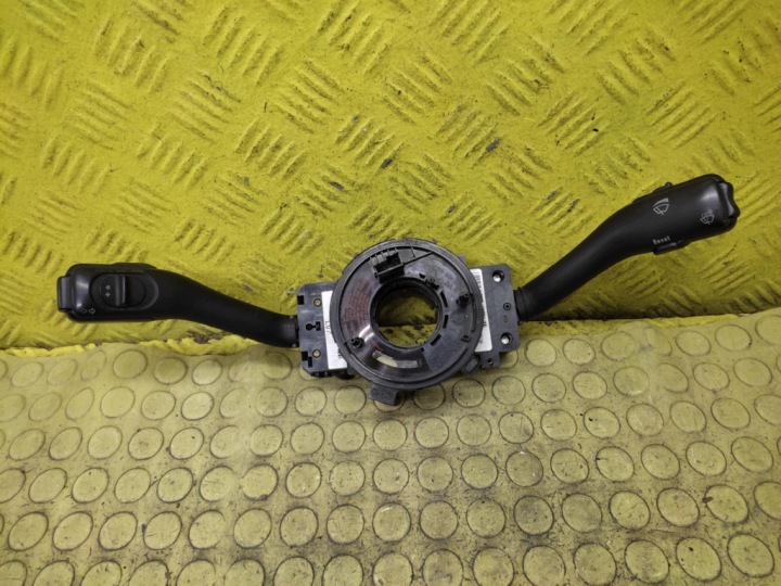 AUDI A6 C5 steering wheel levers and controls 8L0953513H