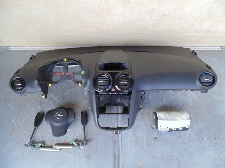 PRÍSTROJOVÁ DOSKA KONZOLA AIRBAG AIRBAGY OPEL CORSA D 2009 R.