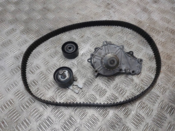 completo distribuzione PASEK + Pompa ausiliaria acqua motore + Cerniera porta scorrevole FORD C-MAX e 1.6 TDCI
