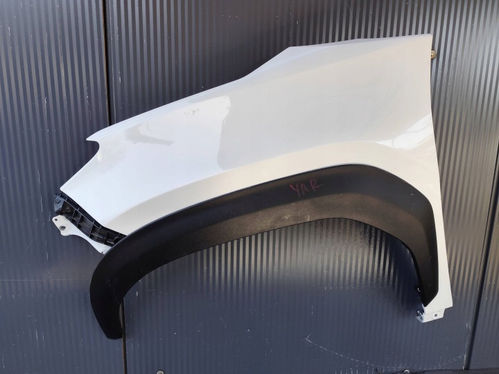 TOYOTA YARIS CROSS Aile Avant Gauche Complet DEMONTAZ