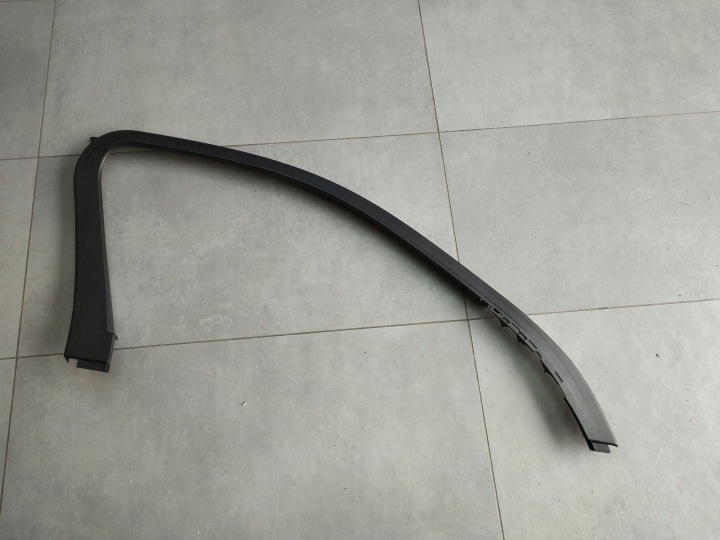 BMW X4M F98 Blende Abdeckung RAMY Tür links 7423141