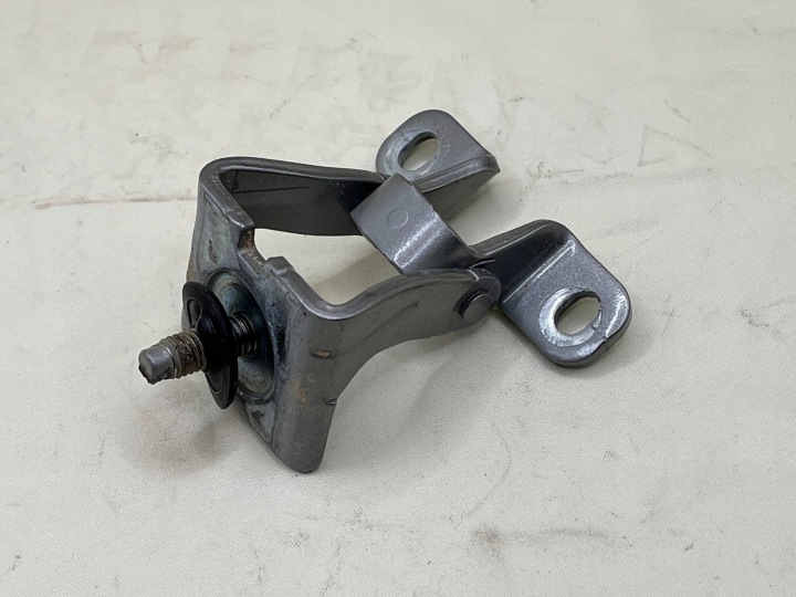 5G6827301B Charnière du capot Porte coffre hayon VOLKSWAGEN GOLF VII !J