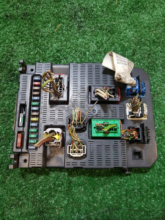 Skrinka modul BSI CITROEN C4 9663798480