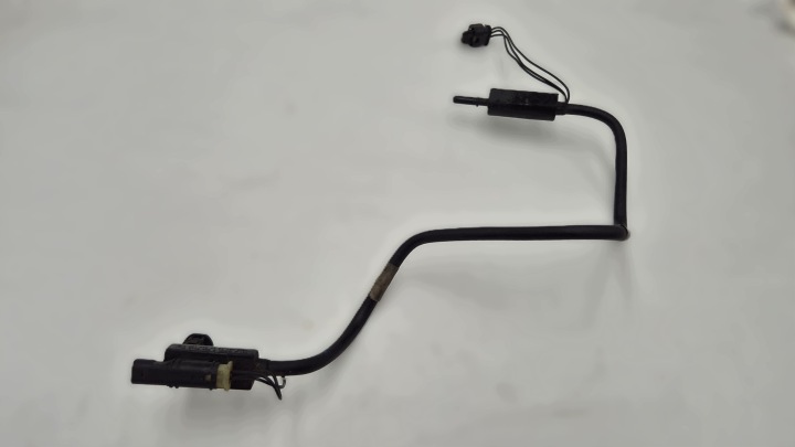UKLAD ZASILANIA ADBLUE elektroventil Mercedes W221 2214704164 original