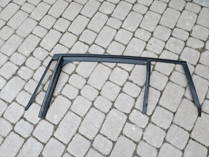Dichtsatz Tür heck hinten links kombi zgarniacz Renault Megane IV