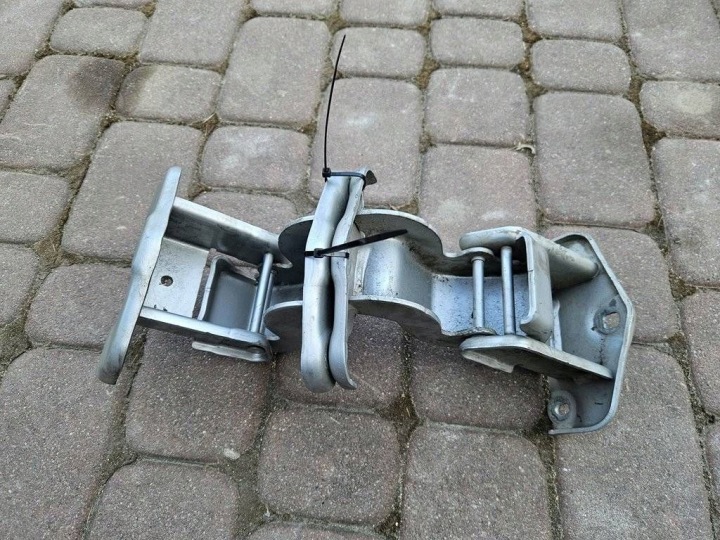 zsanér zsanérok ajtó far tylnych komplet TRAFIC III Opel Vivaro B 90418626R