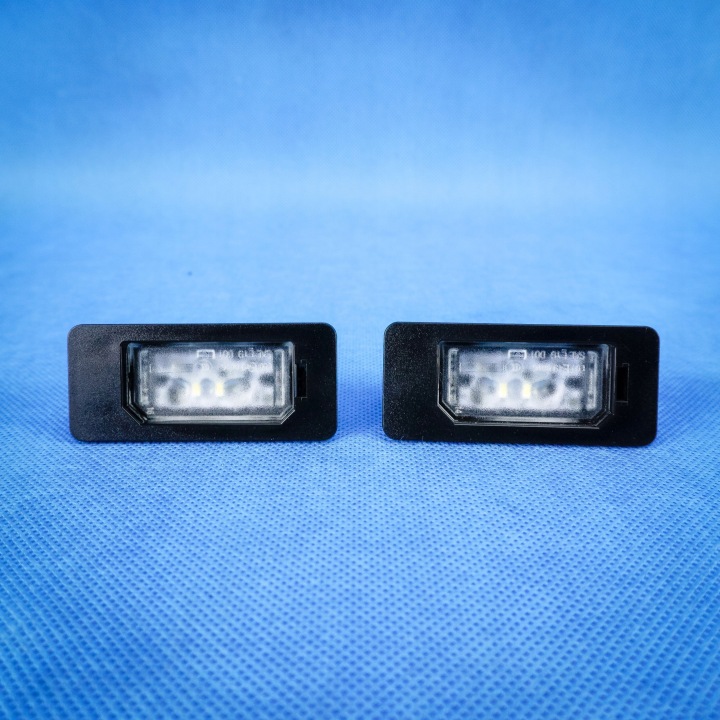 Oswietlenie diodes rejestracji LED BMW X3 G01 X4 G02 X5 63269481841 9481841