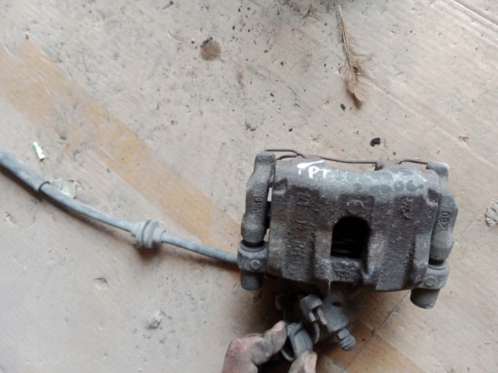 PINZA FRENO freno Destra posteriore VOLVO V50 2.0D