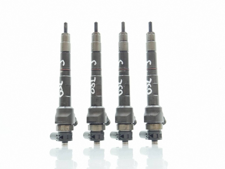 nozzle injector SEAT VW AUDI SKODA 2.0 TDI 03L130277J