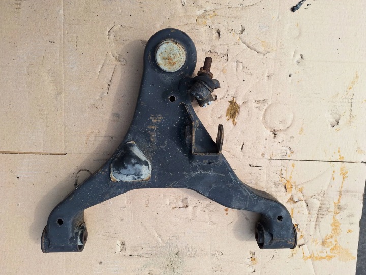 QUERLENKER VORNE LINKS UNTERER NISSAN NAVARA D40 PATHFINDER 05-12