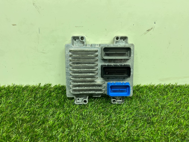computer of the engine control unit OPEL AMPERA 1 12649603