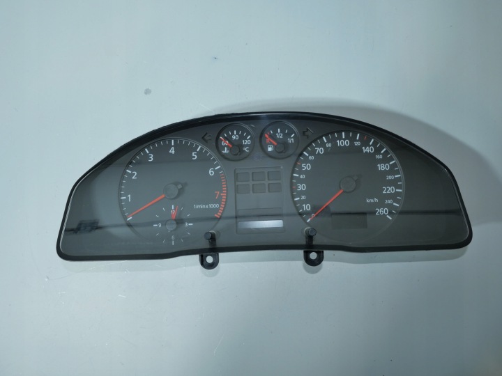 AUDI A4 B5 budíky budiky 8D0919860G