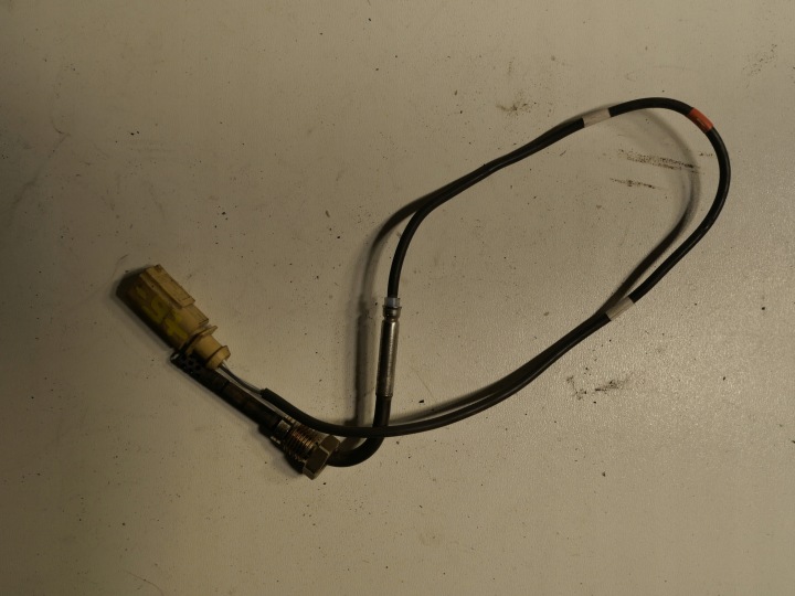 snimač TEMPERATURY plinova VW SEAT SKODA 4H0906088AF