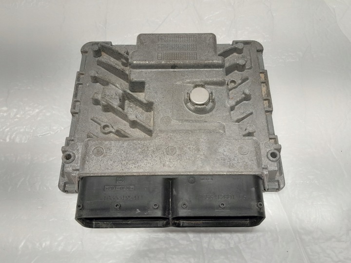 AUDI A4 A5 F5 8W Centralina computer Motore 2.0 TFSI 06L907425C