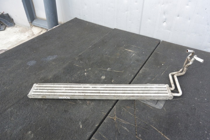 oil cooler of the control AUDI Q7 4L TOUAREG 7L