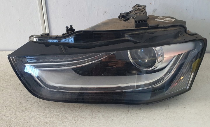 AUDI A4 B8 8K FL LIFT BI-XENON Licht vorne links 8K0941005C Original
